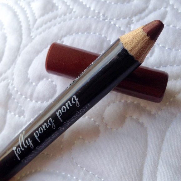 2-in-1 Shadow/Liner Jelly Pong Pong