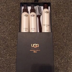 Ugg Sheepskin Care Kit