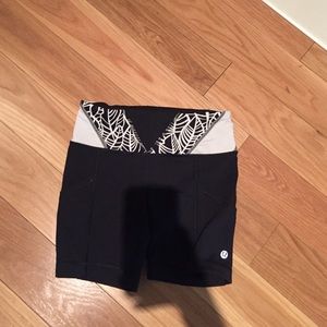 Lulu Dart and Dash short