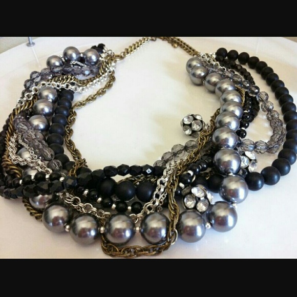 Avon Jewelry - Mark Scene Stealer Necklace Faux Pearl