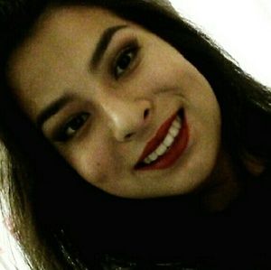 Meet your Posher, Lorena