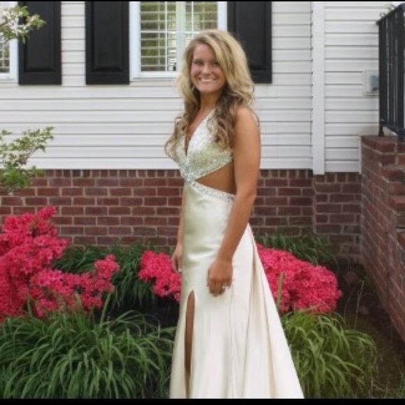 Tony bowls prom dress size 4