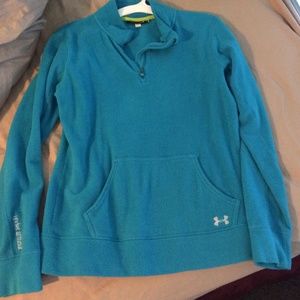 Under armour pocketed fleece pull over