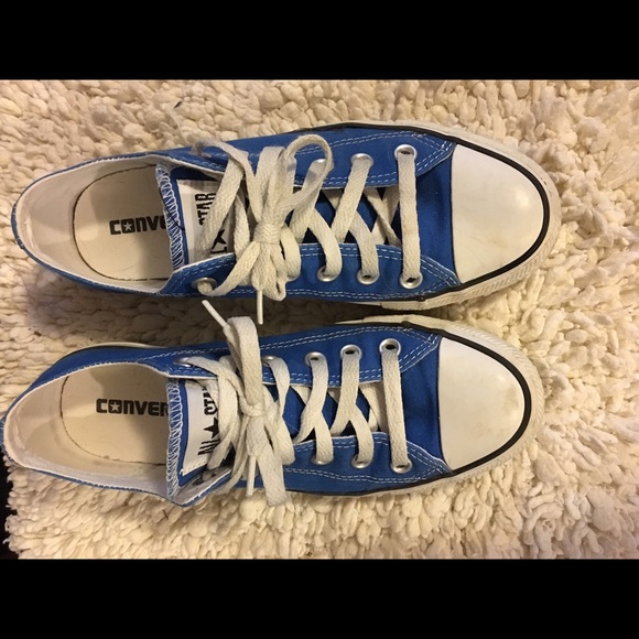 Royal Blue Low top converse