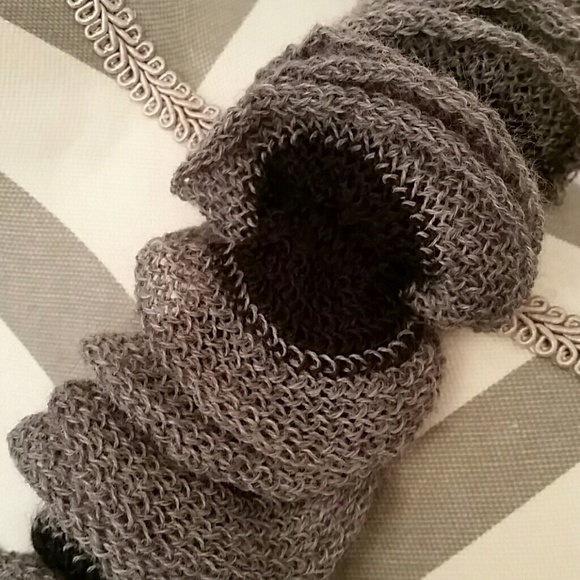 Handmade Scarf - Picture 3 of 3