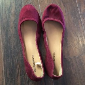 New Mossimo red velvet flats