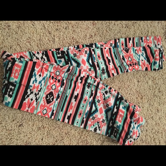 printed leggings never worn