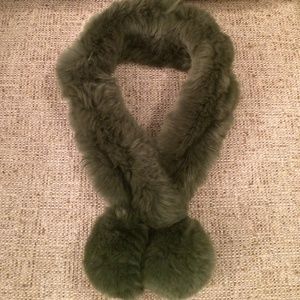 Fur (fake) small army green adjustable scarf