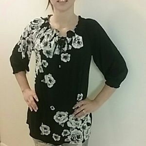 WhiteHouse BlackMarket blouse