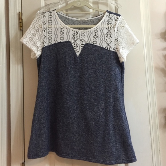 12pm by Mon Ami Tops - 🤗✨Short sleeve denim blue color/ white Blouse