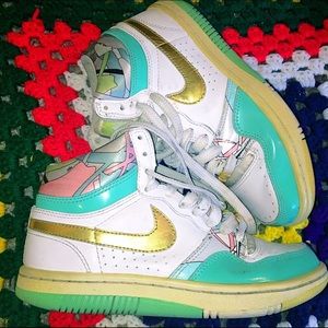 Nike Court Force sneakers