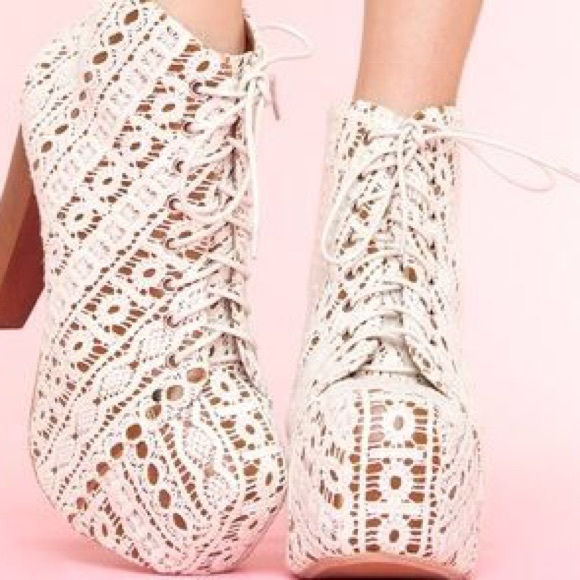 ❌SOLD❌Jeffrey Campbell boot - Picture 2 of 3