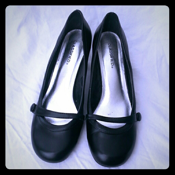 Black Mary Jane Heels