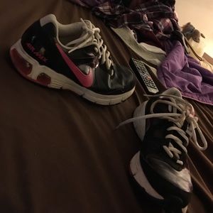 Nike Air Maxes running shoes🙌🏾