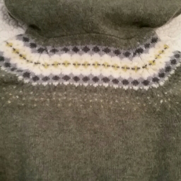 Hooded Green Sweater Tunic - Picture 4 of 4