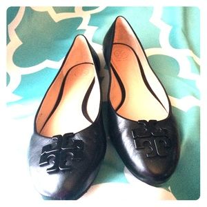 Like new Tory Burch ballet flats. Worn once!