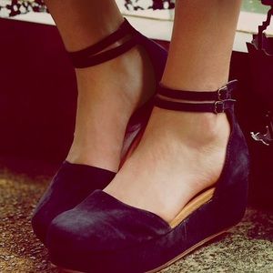 Free People platforms