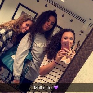 Meet your Posher, Destiny