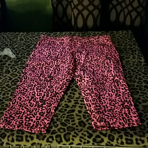 Tripp NYC cheetah capris