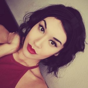 Meet your Posher, Isabel