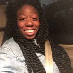 Meet your Posher, Nakayla