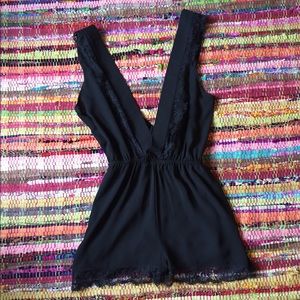 Low cut romper