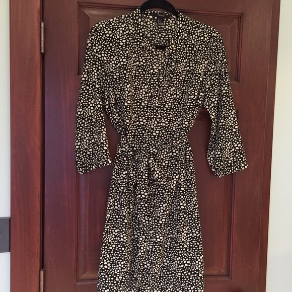 Forever 21 Dresses & Skirts - Black and White Print Shirt Dress w/ Tie
