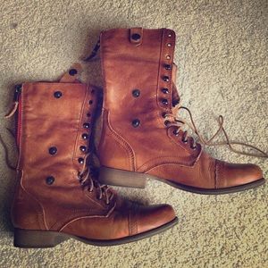 Steve Madden zip combat boots