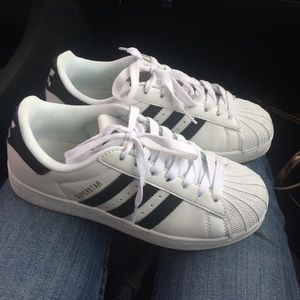 Adidas Superstar