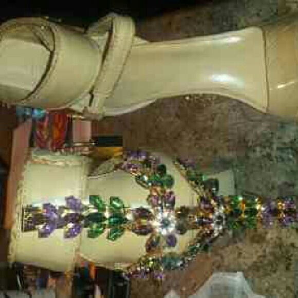 beautiful heels more coming in - Picture 3 of 4