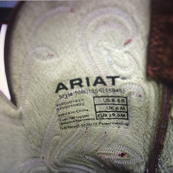 Ariat Cowboy Boots - Picture 3 of 4