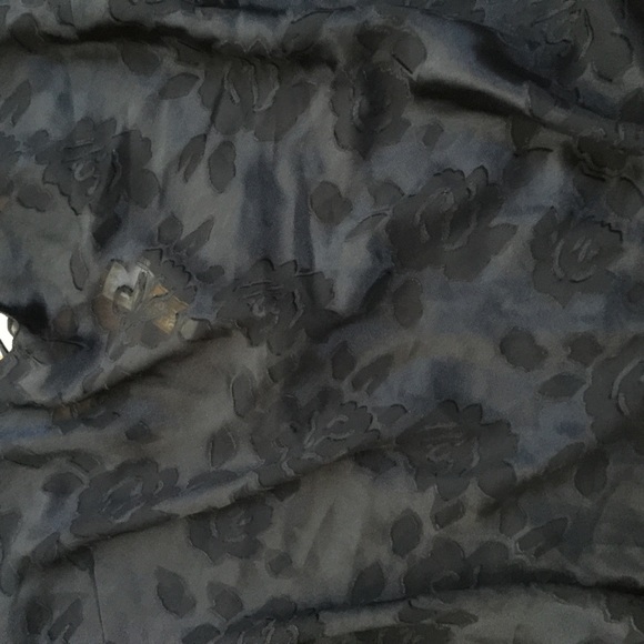 Victoria Secret Baby Doll Chemise with Satin Bow - Picture 3 of 3