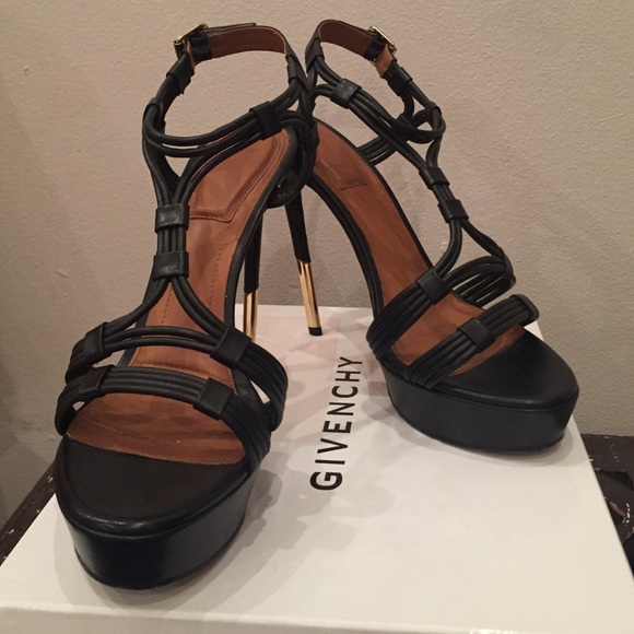 AUTHENTIC Givenchy platform sandal Sz 40 (10)