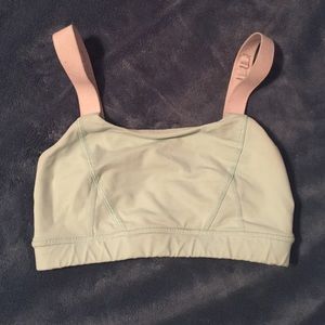 Lulu lemon sports bra