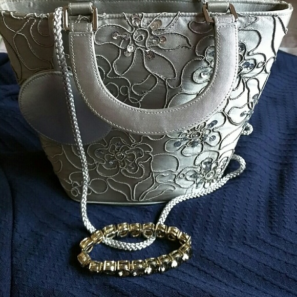 Party Items All Three * Most Have* - image 4