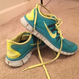 Nike free running shoes