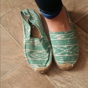 SOLD Adorable summer slip ons