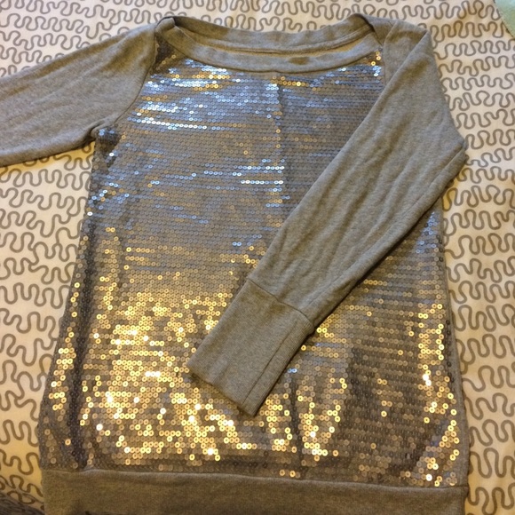 Grey super soft sequin sweatshirt!!