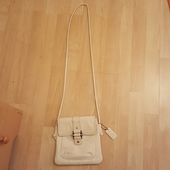 White leather crossbody purse - Picture 2 of 4