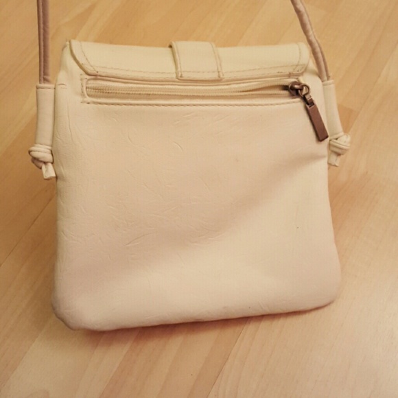 White leather crossbody purse - Picture 3 of 4