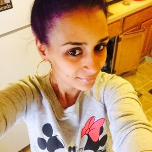 Meet your Posher, Aida