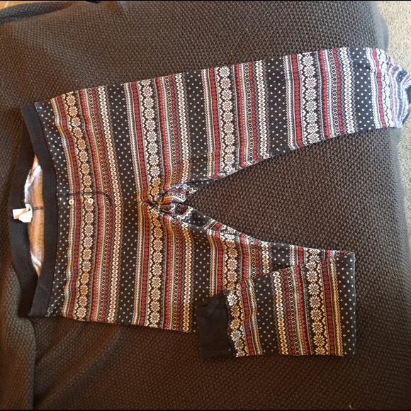 Cute Red/White/Navy Leggings from Old Navy