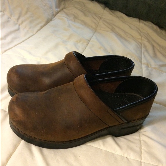 Dansko clogs- sizes 37