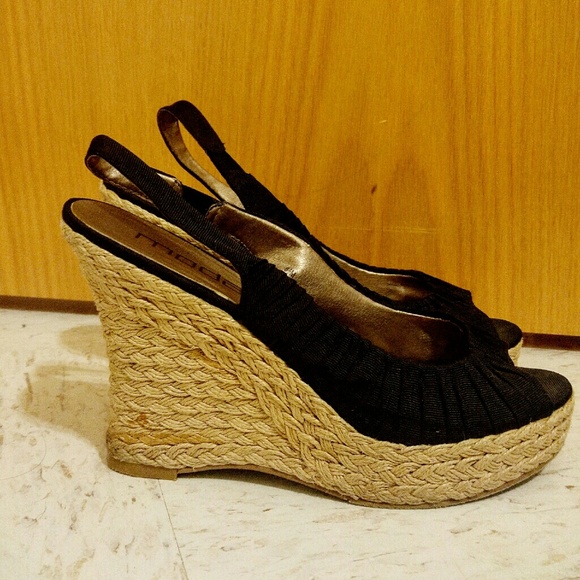 Black Wedges - Picture 2 of 3