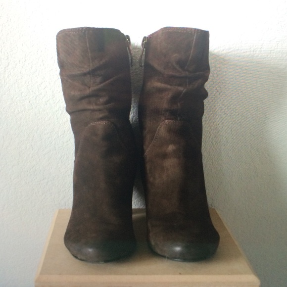 Michael Shannon Heeled Boots - Picture 2 of 4