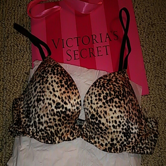 🌟MAKE AN OFFER🌟Biofit Demi lift bra