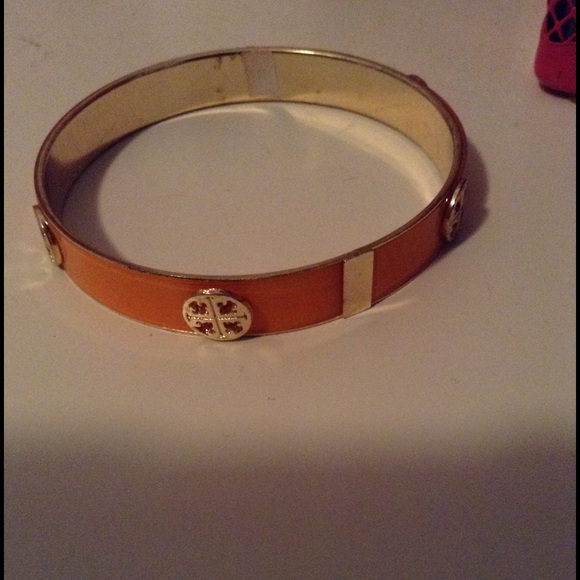 FAUX Tory burch bracelet