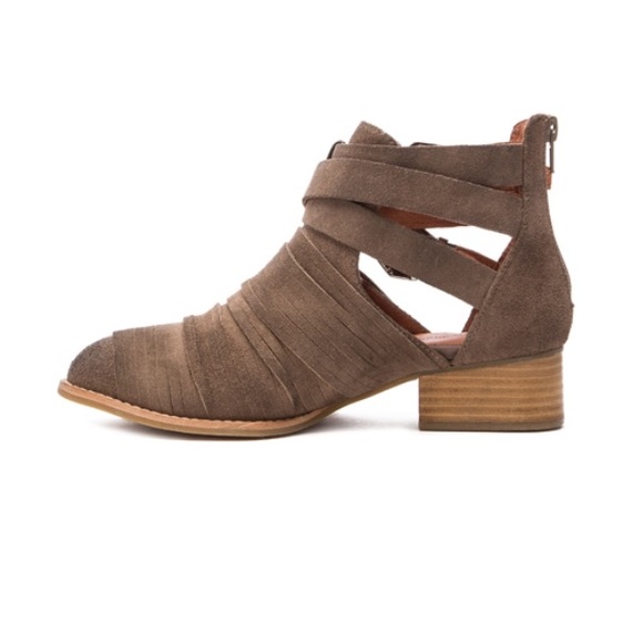 Jeffrey Campbell taupe suede nuestra booties - Picture 2 of 8