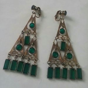 💚 Esmerelda Dangle Clip ons 💚