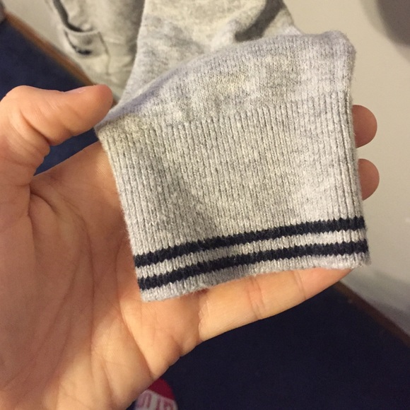 Hollister button up cardigan - Picture 2 of 4